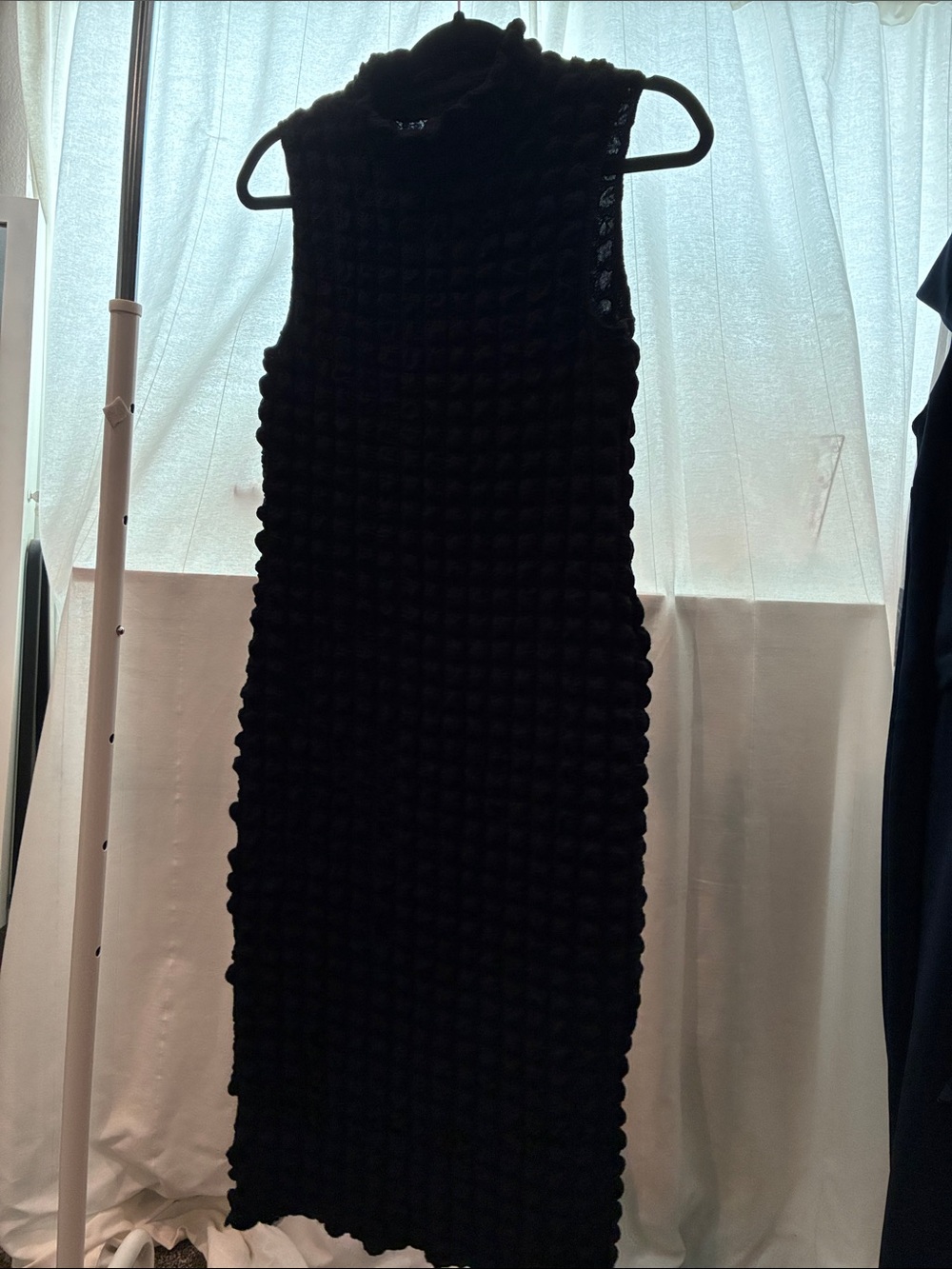 Sleeveless Black Textured Midi Dress with High Neck